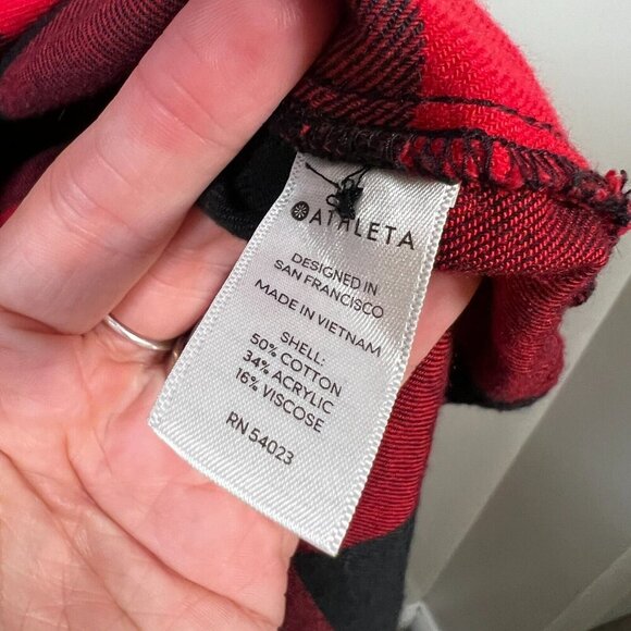 Athleta Heat Gen Flannel 2.0 Shirt Size Medium Canyon Red Black Buffalo Check - Picture 9 of 11